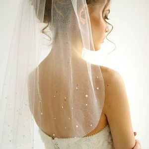 WEDDING VEIL NEVER WORN